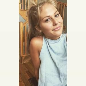 Meet your Posher, Claire