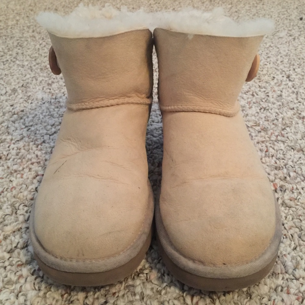 UGG Fawn Mini Bailey Button Boots