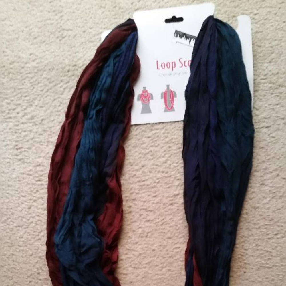 Manhattan Scarf Company Loop Scarf