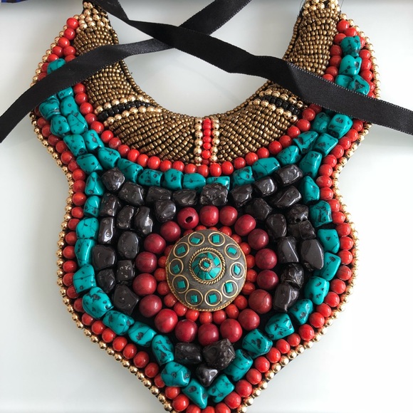 Jewelry - Beaded necklace