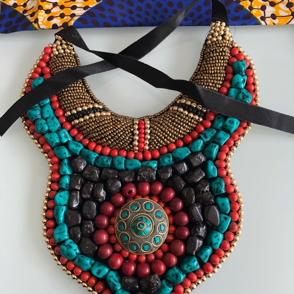 Beaded necklace - Picture 3 of 3