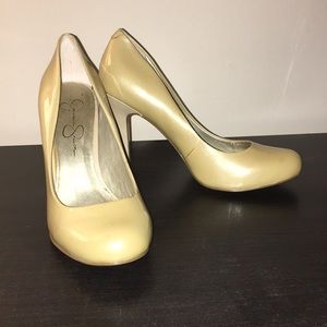 Jessica Simpson Nude Pumps