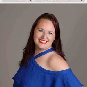 Meet your Posher, Elizabeth