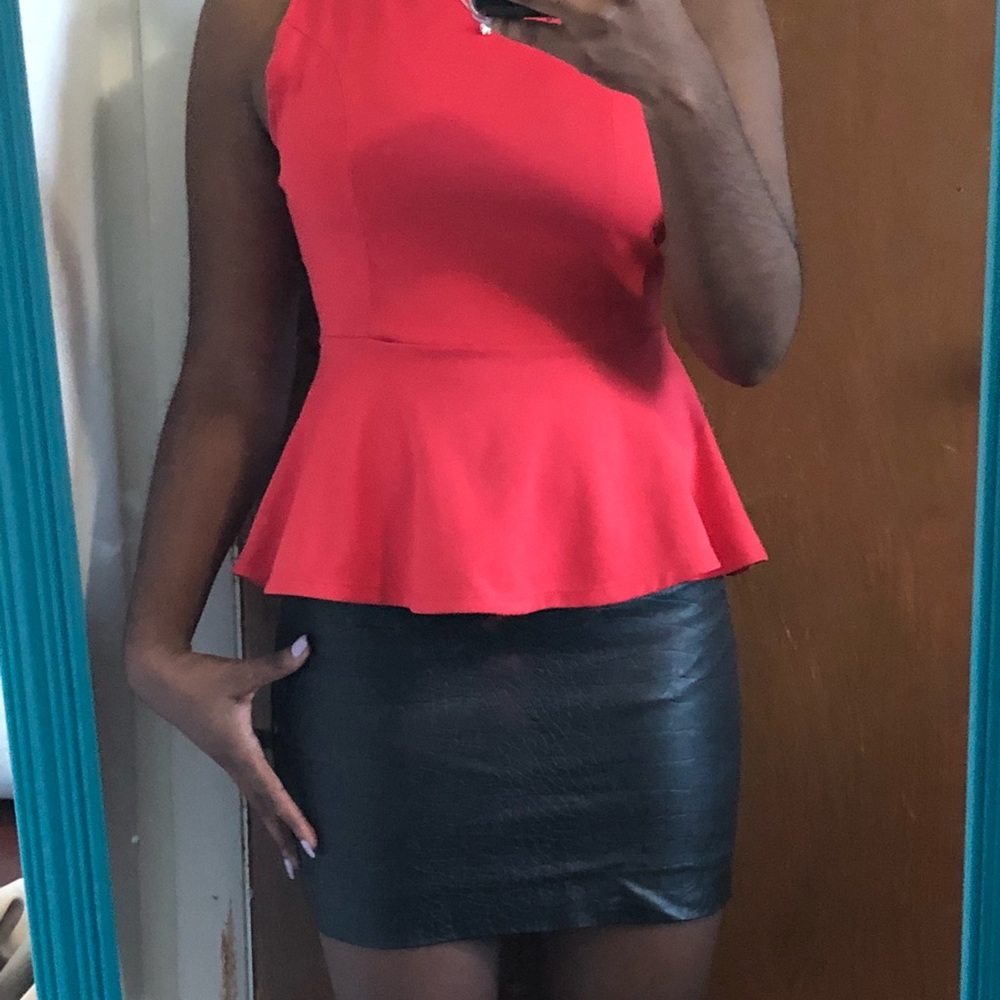 H&M black faux leather skirt
