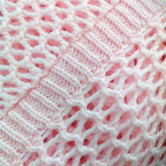 HP Pink Traffic Asymmetric High-Low Crochet Knit Shawl Sweater Fringe So Soft! - Picture 3 of 8