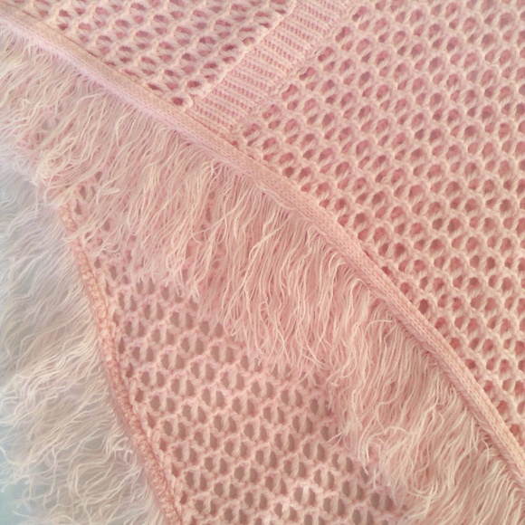HP Pink Traffic Asymmetric High-Low Crochet Knit Shawl Sweater Fringe So Soft! - Picture 7 of 8
