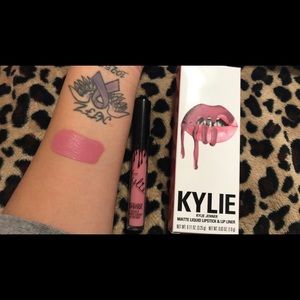 AUTHENTIC Kylie Jenner Matte lip stick.