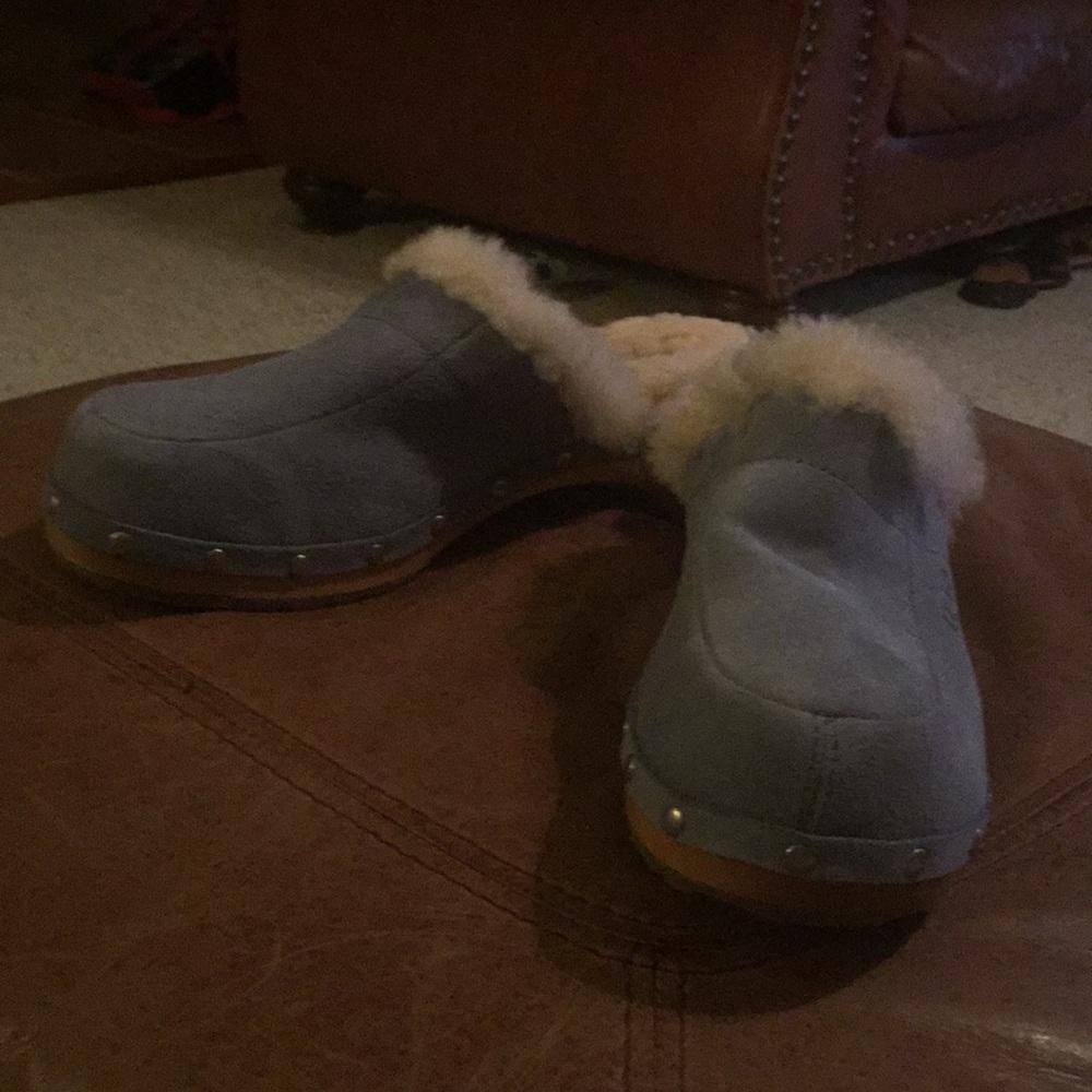 Blue ugg suede clogs size 8