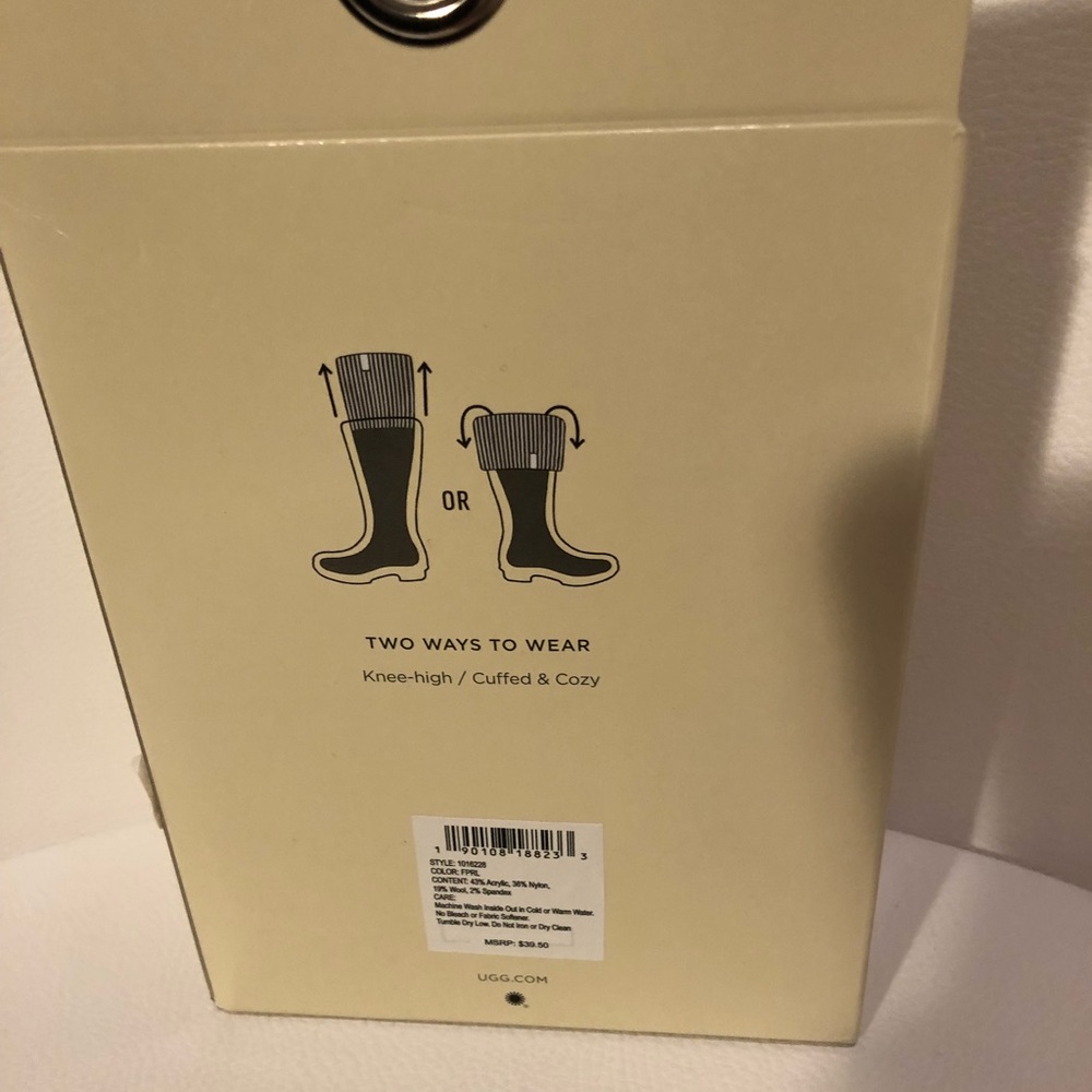 🧦UGG women rainboot sock! NIB - Picture 2 of 2