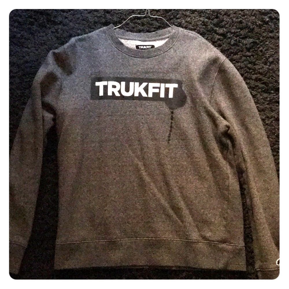 Trukfit sweater!!