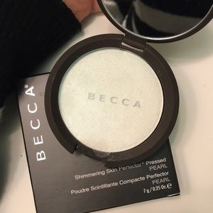 BECCA pearl highlighter
