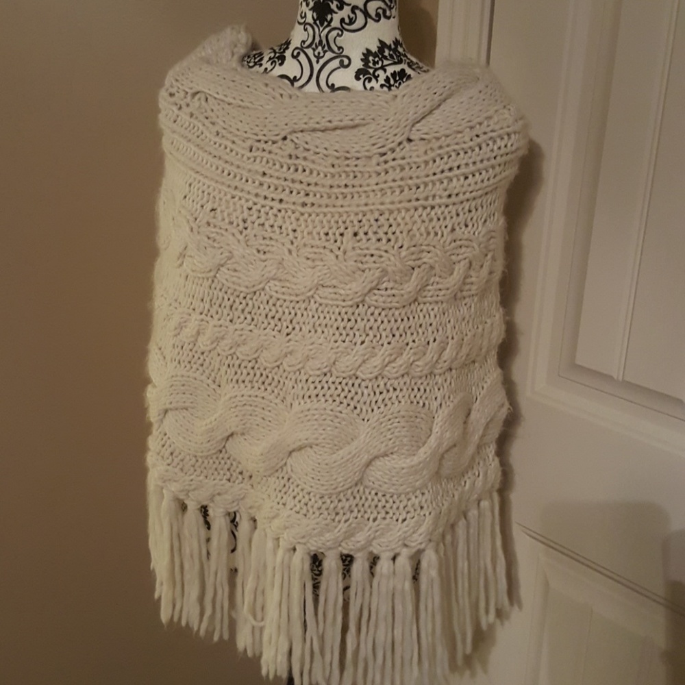 Maurice's  sweater