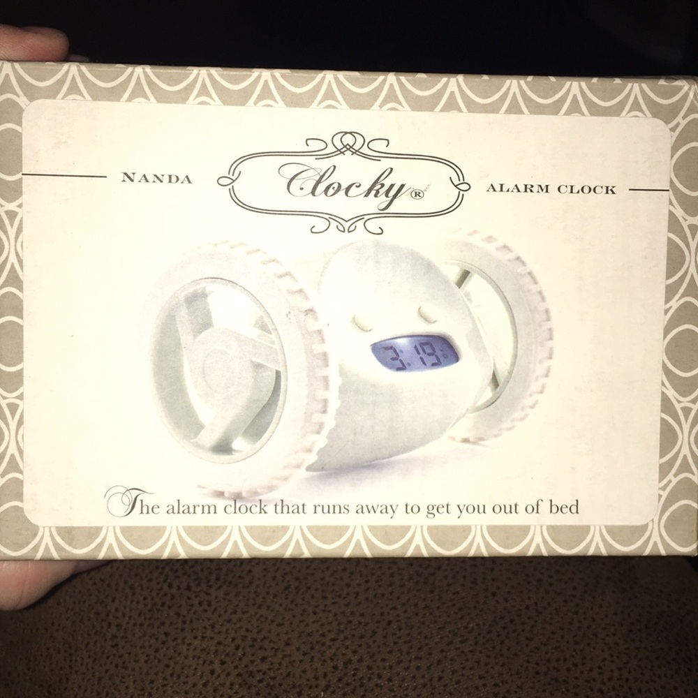 Clocks the alarm clock that runs away