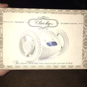 Clocks the alarm clock that runs away