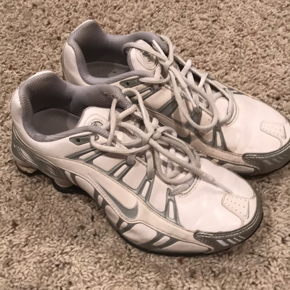 Nike Shox size 7.5 women’s