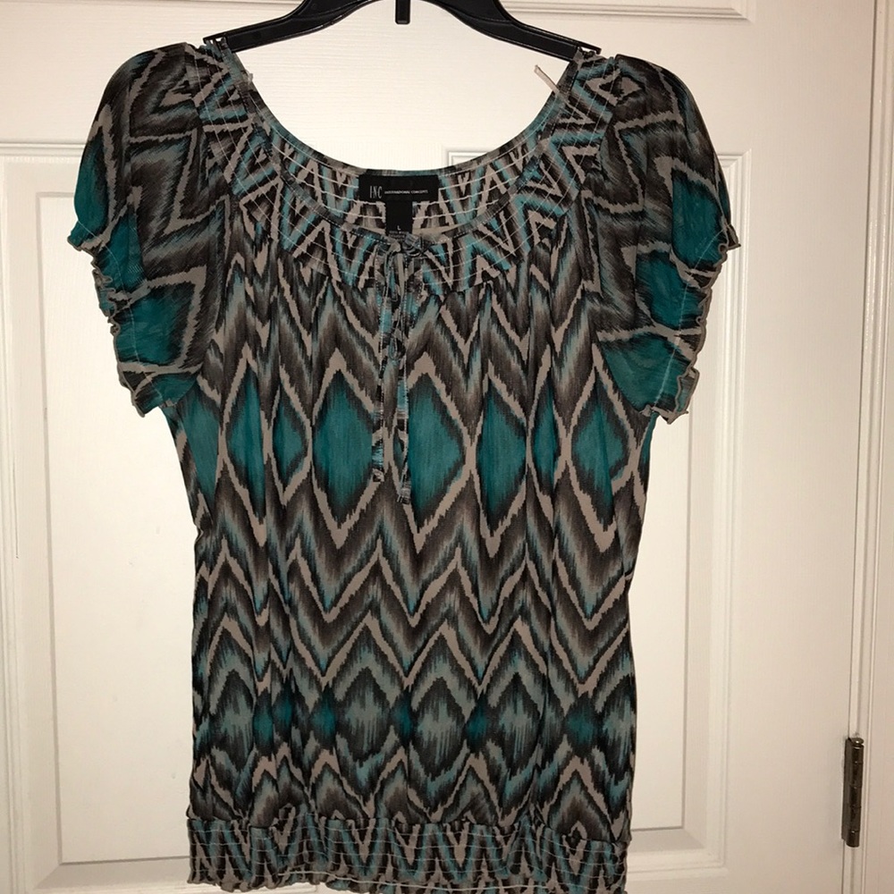 Women’s scoop neck blouse