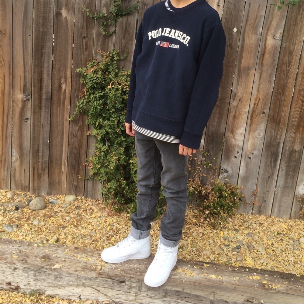 9/10 Polo Jeans Vintage Sweater size Large Y