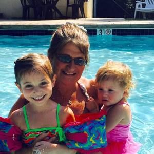 Meet your Posher, Lori