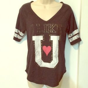 Graphic T "I like U"