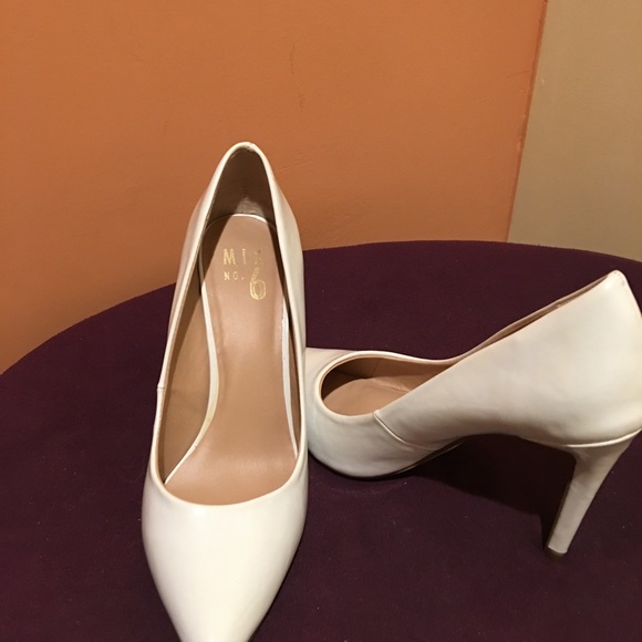 White (polish)stilettos - Picture 4 of 5