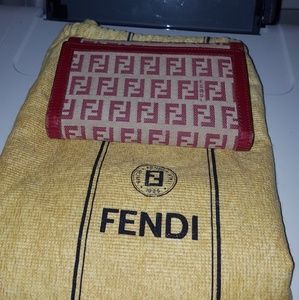 🚫SOLD 🚫💯Authentic FENDI wallet🎉🎉🎉🎉🎉