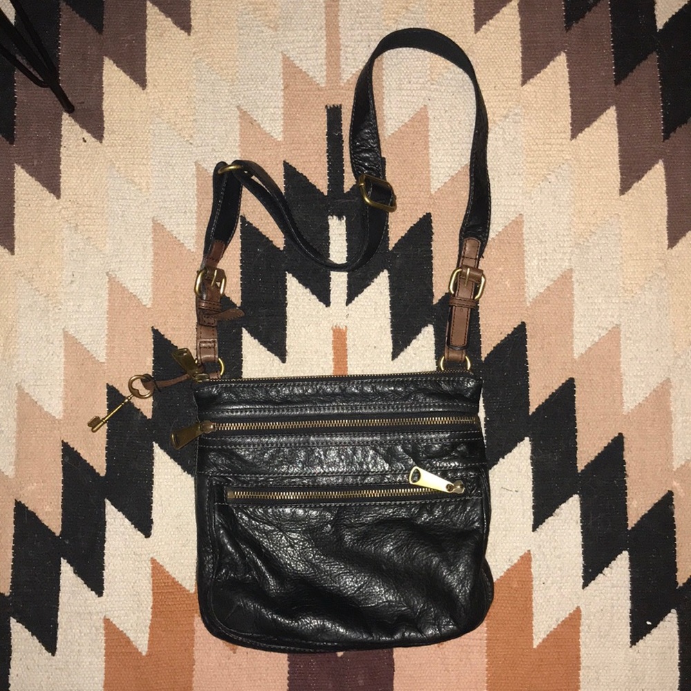 🗝 Fossil Explorer Leather Crossbody 🗝