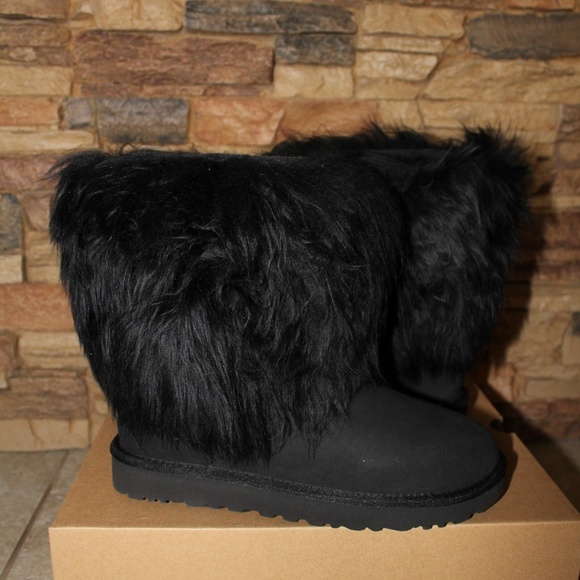 UGG Shoes - UGG Classic Short Sheepskin Cuff Fur Boots