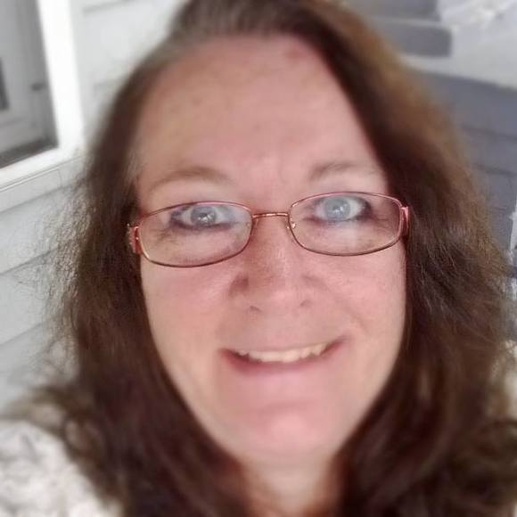 Meet your Posher, Sharon - Picture 1 of 1