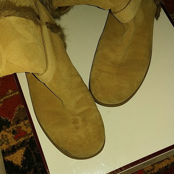 Coach Rabbit cuffed and trimmed boots - Picture 4 of 4