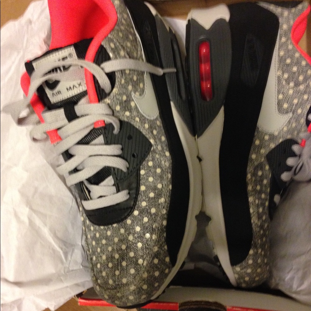 Nike Air Max 90 LTD Premium size 11 gently used