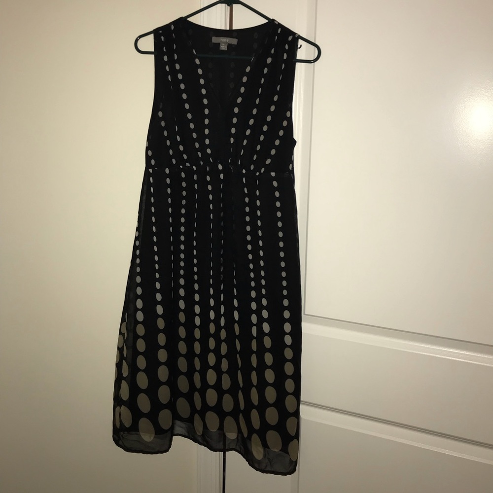 Sleeveless dress