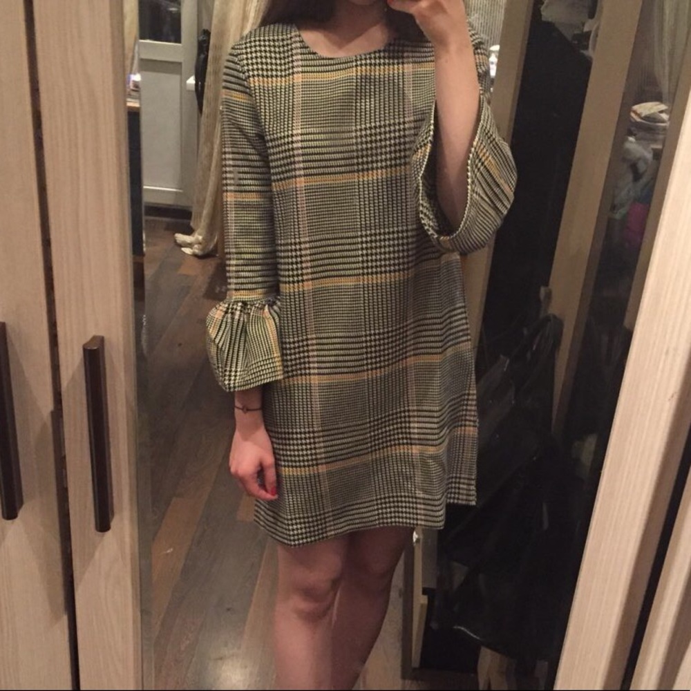 Plaid Bell sleeve dress xs