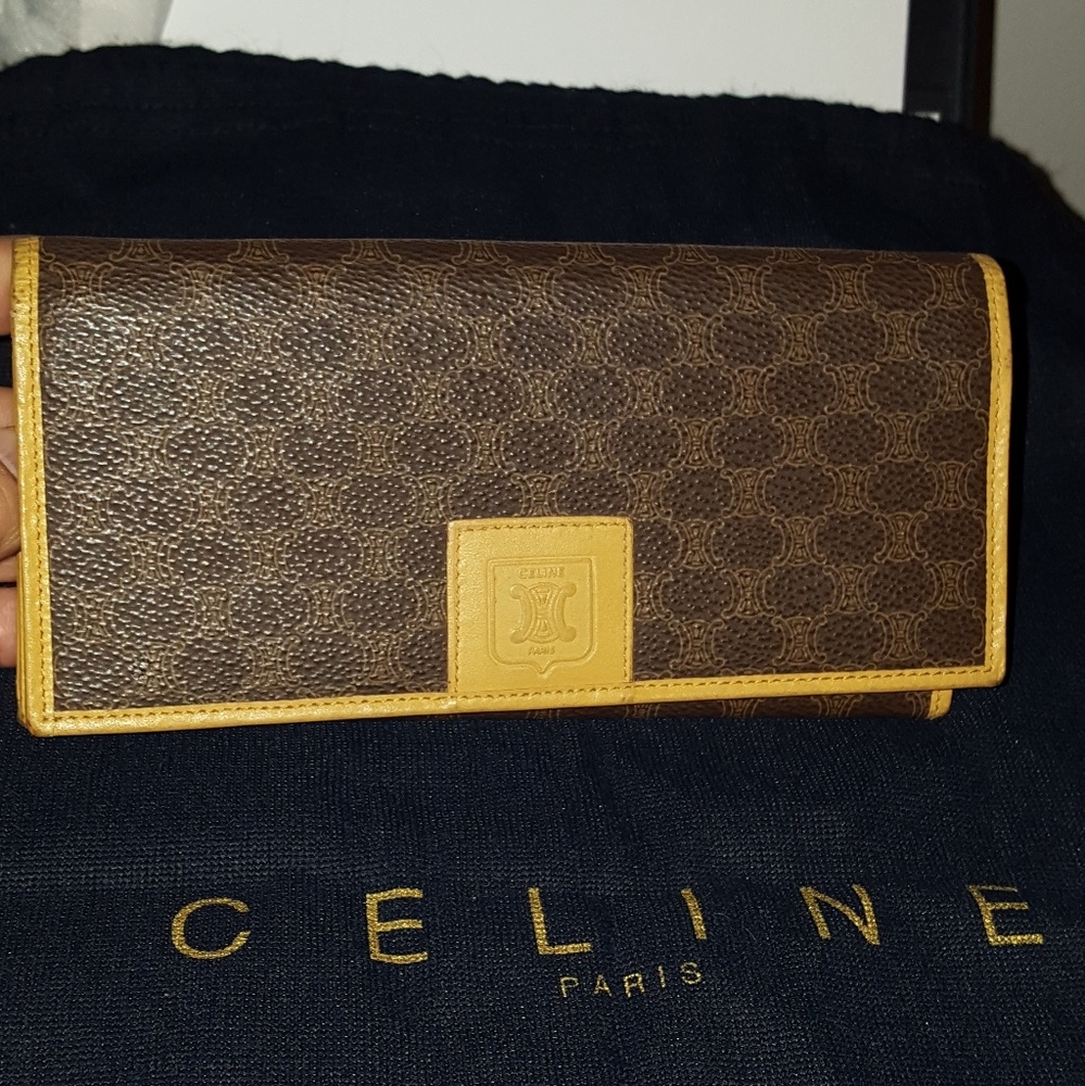 Sold 💯Authentic Celine  long wallet🎉🎉🎉