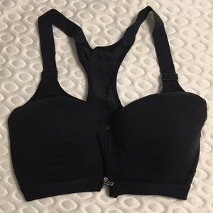 32D VS sports bra