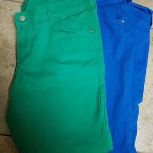 2 pair of Old Navy Rockstar jeans