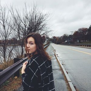 Meet your Posher, Simone