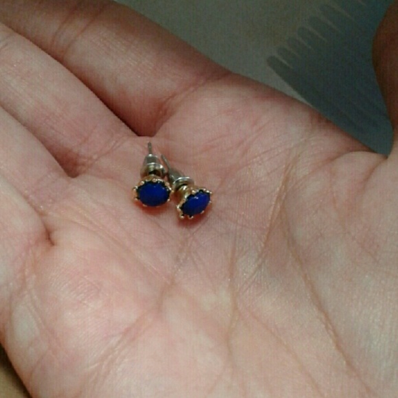 Earring Bundle - Picture 3 of 3