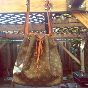 Louis Vuitton petit noe