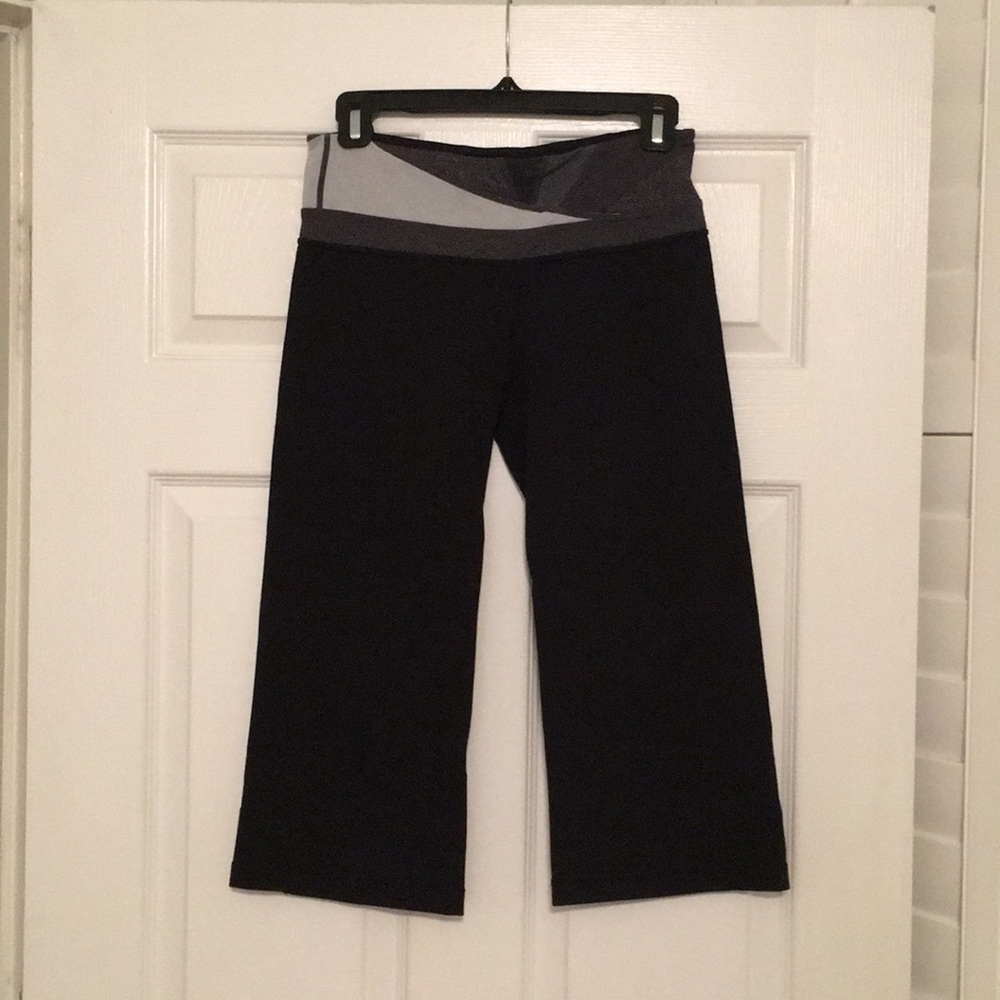 Lululemon cropped pants