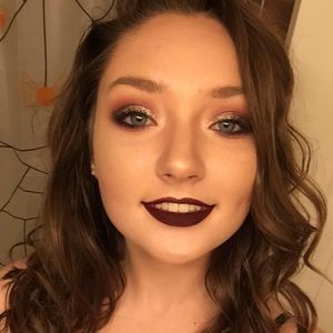 Meet your Posher, Zoe