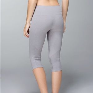 Lululemon In The Flow Capris