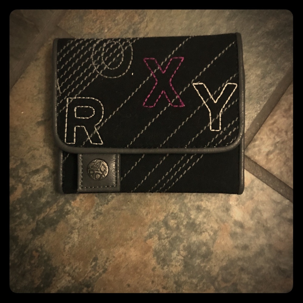 Roxy Wallet SOLD on Ⓜ️