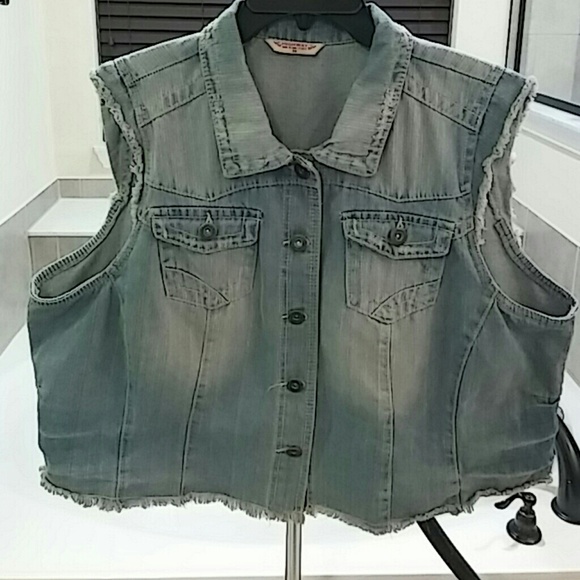 Highway Jeans Jackets & Blazers - Denim vest😍