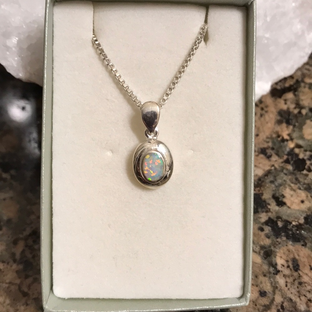 STERLING SILVER CREATED OPAL PENDANT NIB