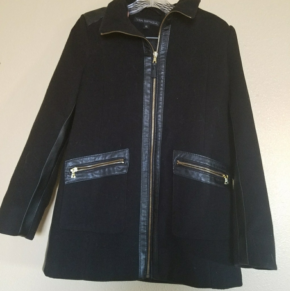 Coat - Picture 2 of 3