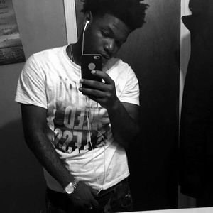 Meet your Posher, Alexx keeron