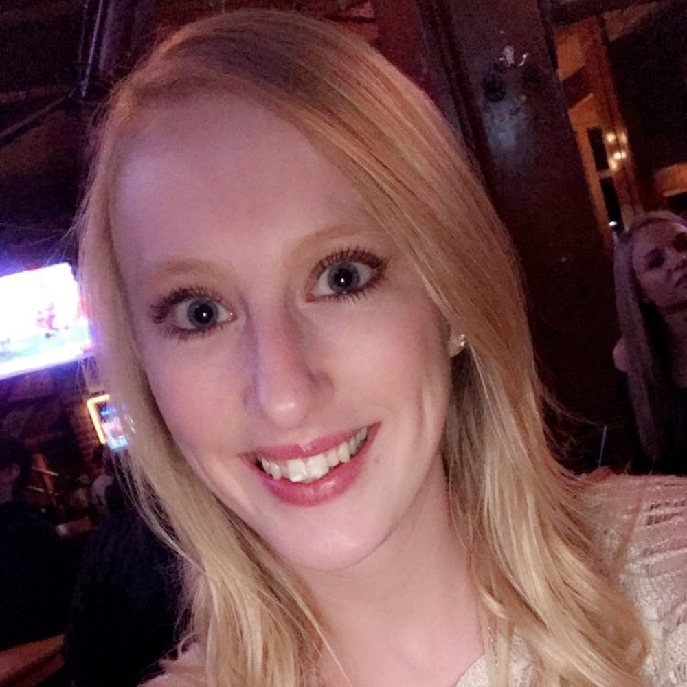 Meet your Posher, Elise