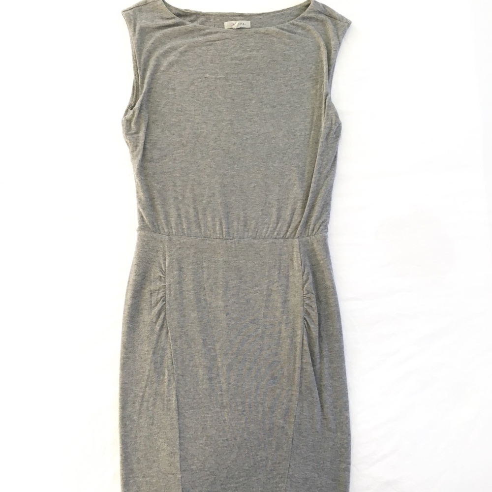 Athleta sleeveless dress. NWOT. Grey size XS.