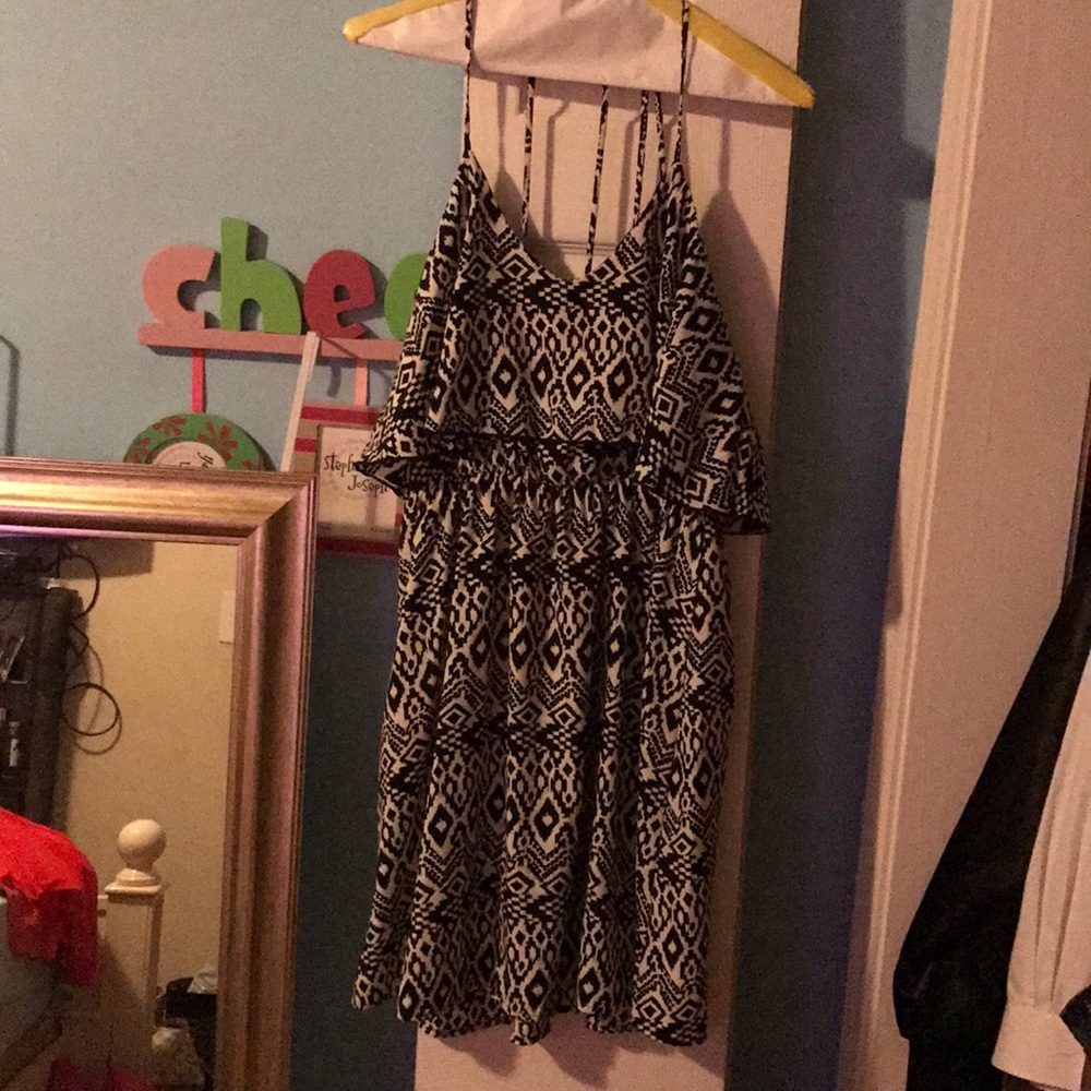 Black and white printed dress