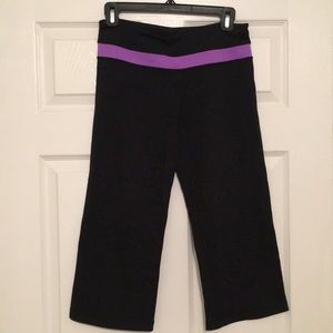 Black cropped Lululemon Pants!